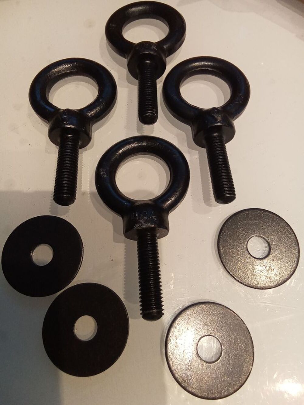 Pour suspendre les enceintes sono Instruments de musique
