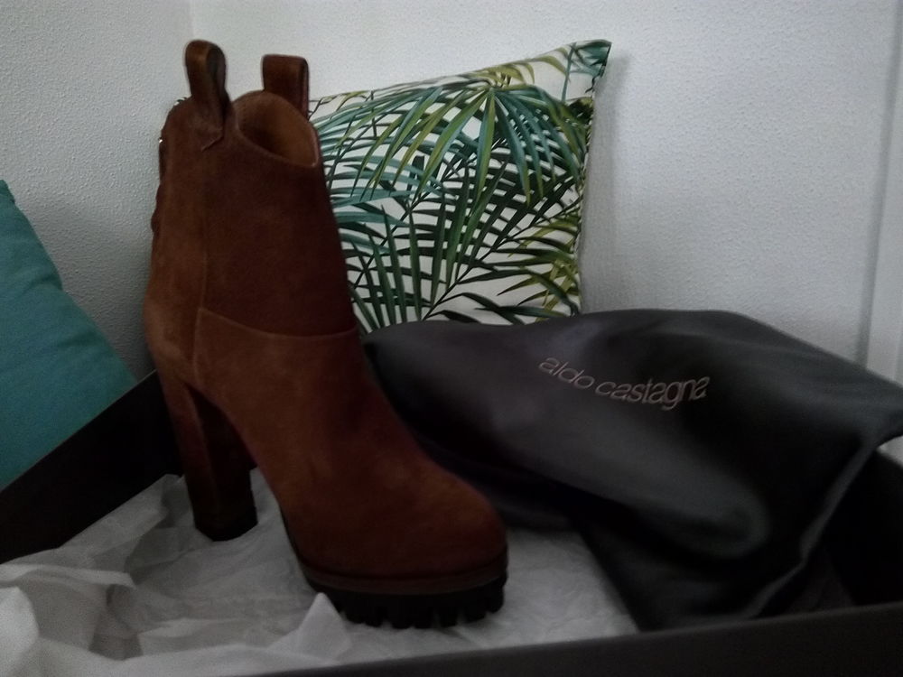 Boots couleur gold - 
Chaussures