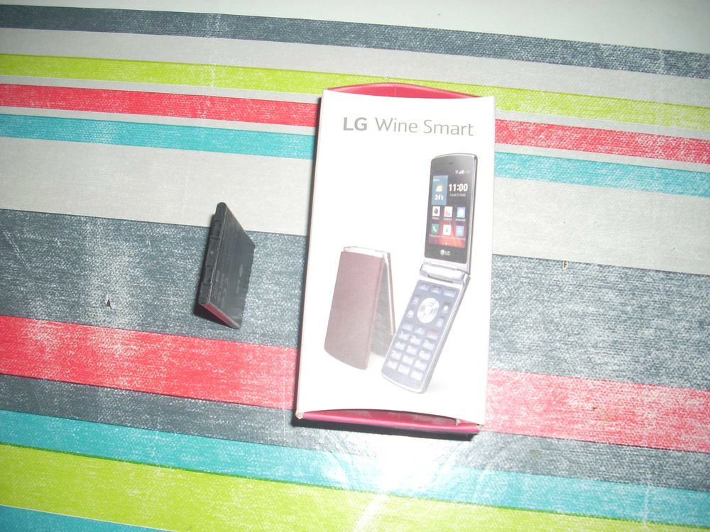 batterie origine LG. Wine Smart. Téléphones et tablettes