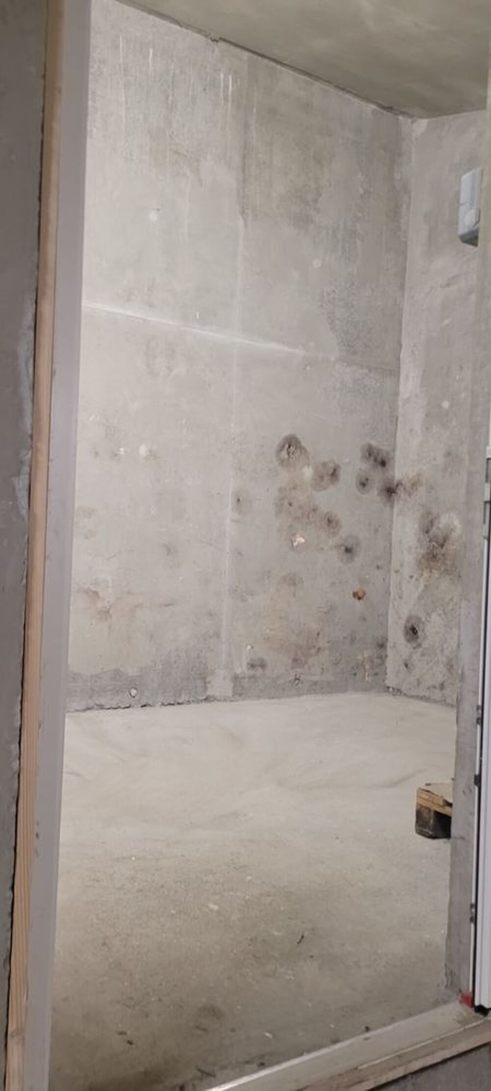 Vente Remise/Grange Rangement 12 M² au centre de la station de Ste Foy. Sainte-foy-tarentaise