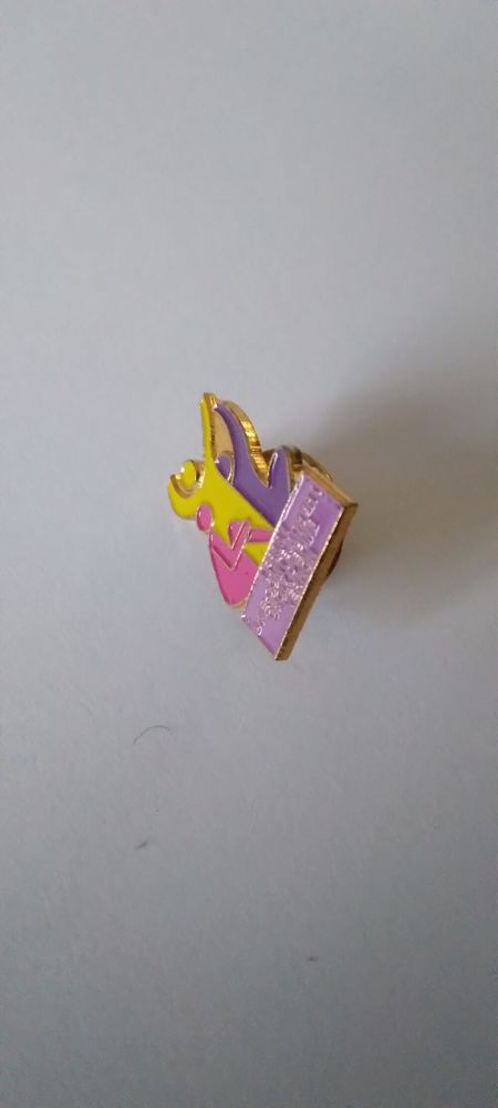 pin s vintage 