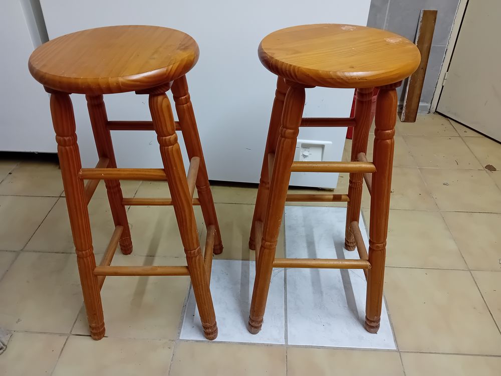2 tabourets de bar Meubles