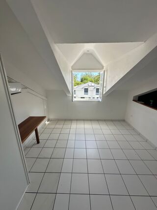  Appartement � louer 1 pi�ce 30 m� Saint-paul