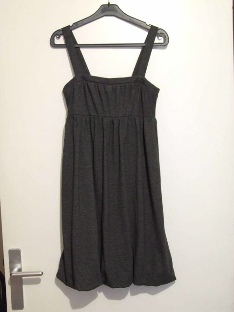 Robe boule à bretelle, H&M, anthracite, T. 36, NEUVE 7 Bagnolet (93)