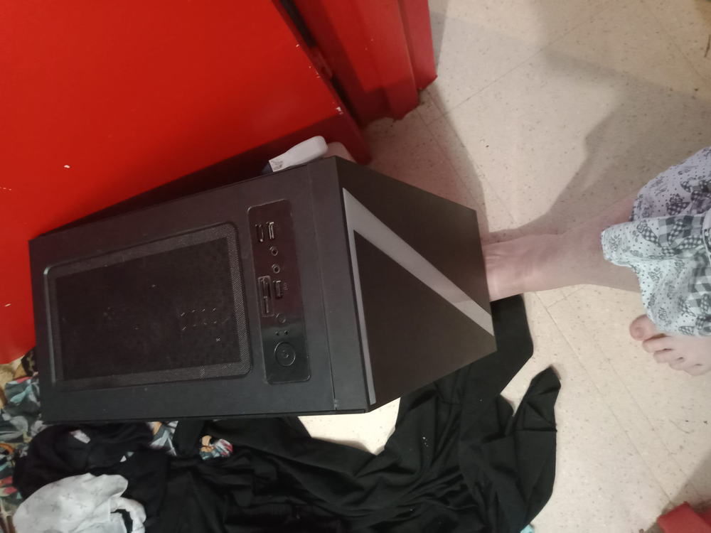 Tour de pc fixe, Windows 11 Matériel informatique