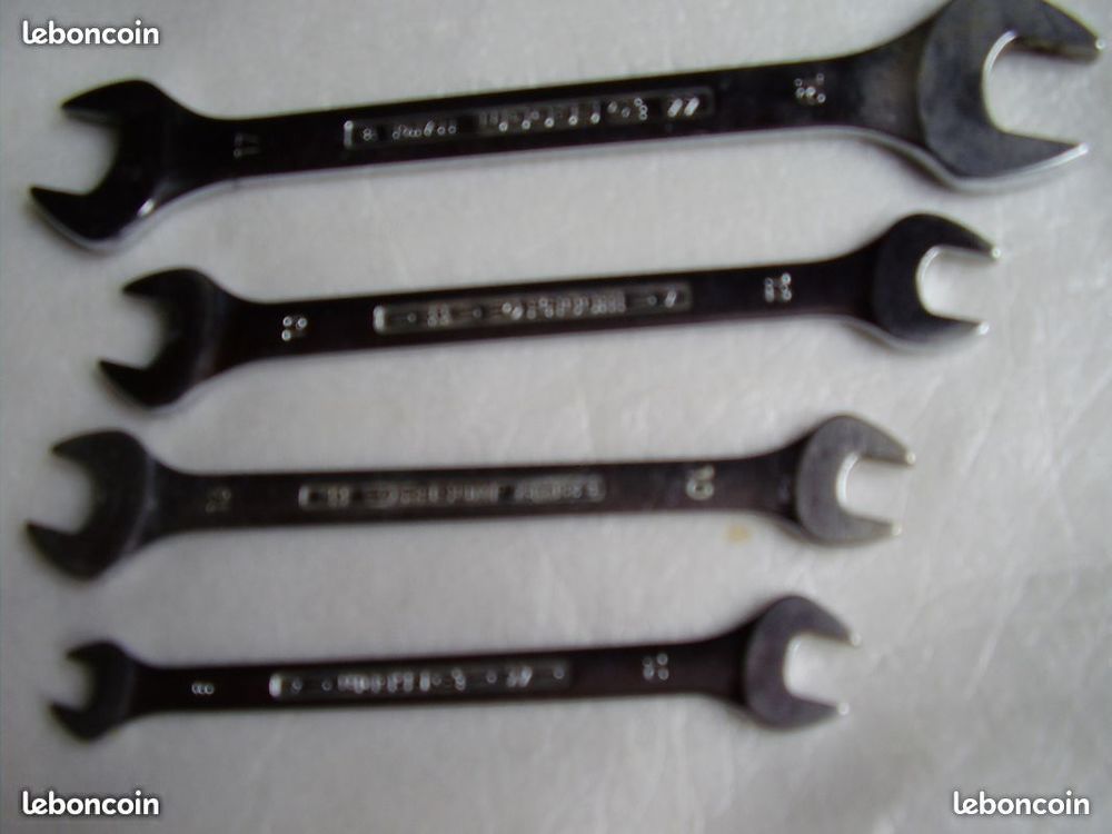 Lot de 4 cl&eacute;s plates FACOM Bricolage