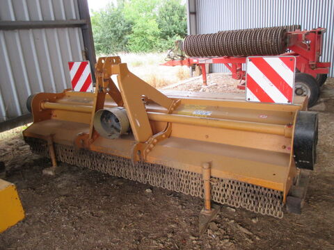 Broyeur Berti 6500 79120 Chey