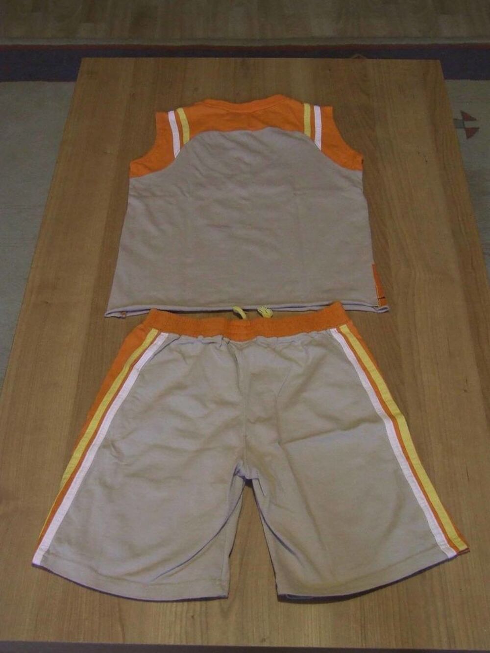 Ensemble, d&eacute;bardeur et short, BATMAN, 8&nbsp;ans, TBE Vêtements enfants