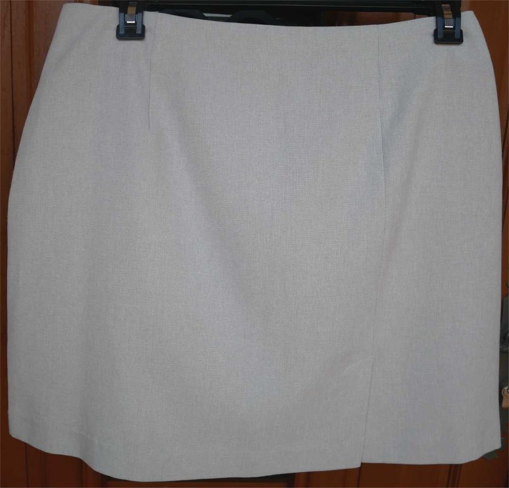 jupe courte gris clair Vêtements