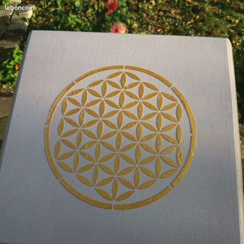 Peint Main Shabby Chic et  fleur de vie en relief dor�e 60 Bartenheim (68)