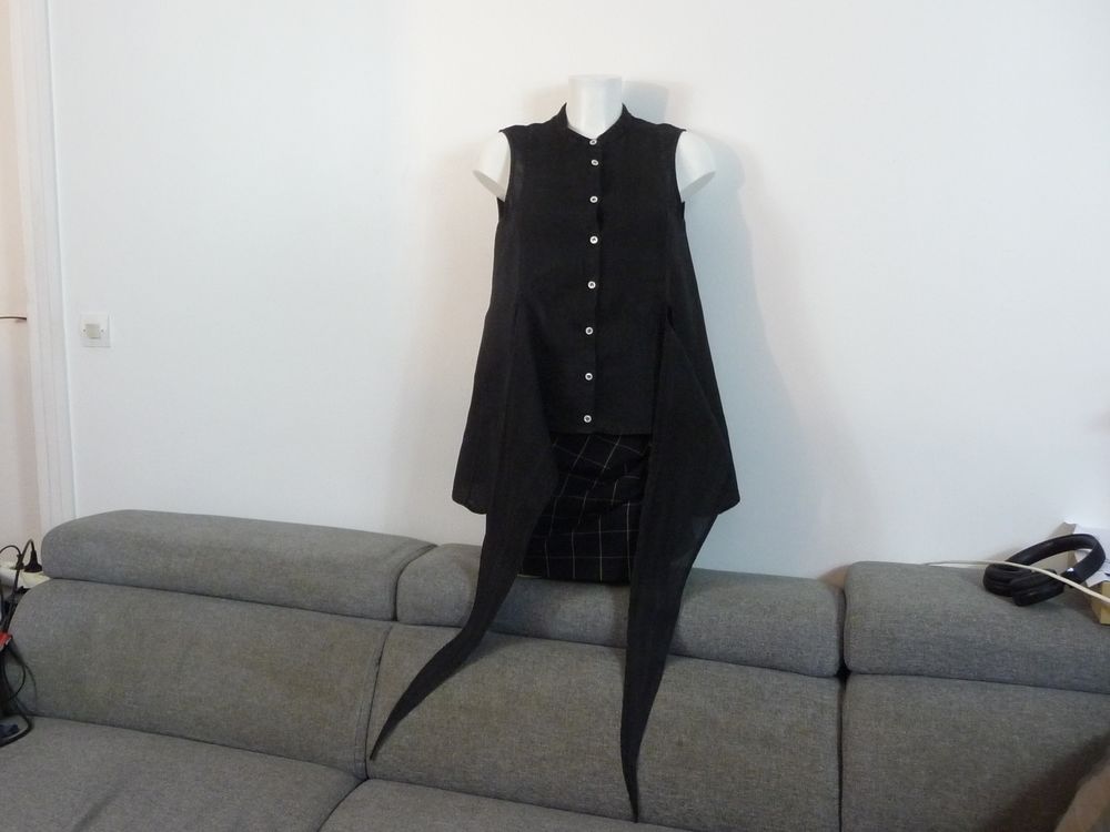 Top/ Chemise en Lin Noir &agrave; 2 Pans &agrave; Nouer- Stefano Mortari Vêtements