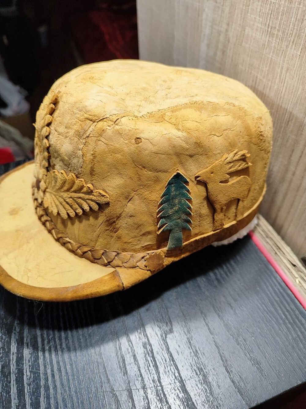 une casquette d'homme Maroquinerie
