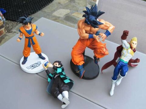 4 FIGURINES DRAGON BALL SUPER HERO Bois-d'Amont (39)