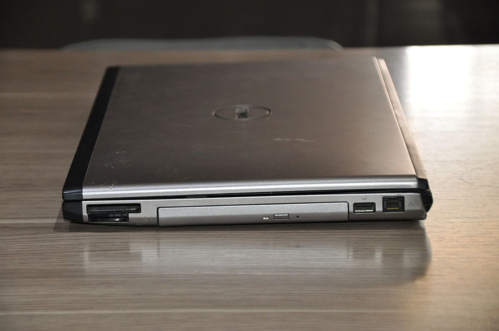 Dell Vostro 3500 de 15,6 pouces Matériel informatique
