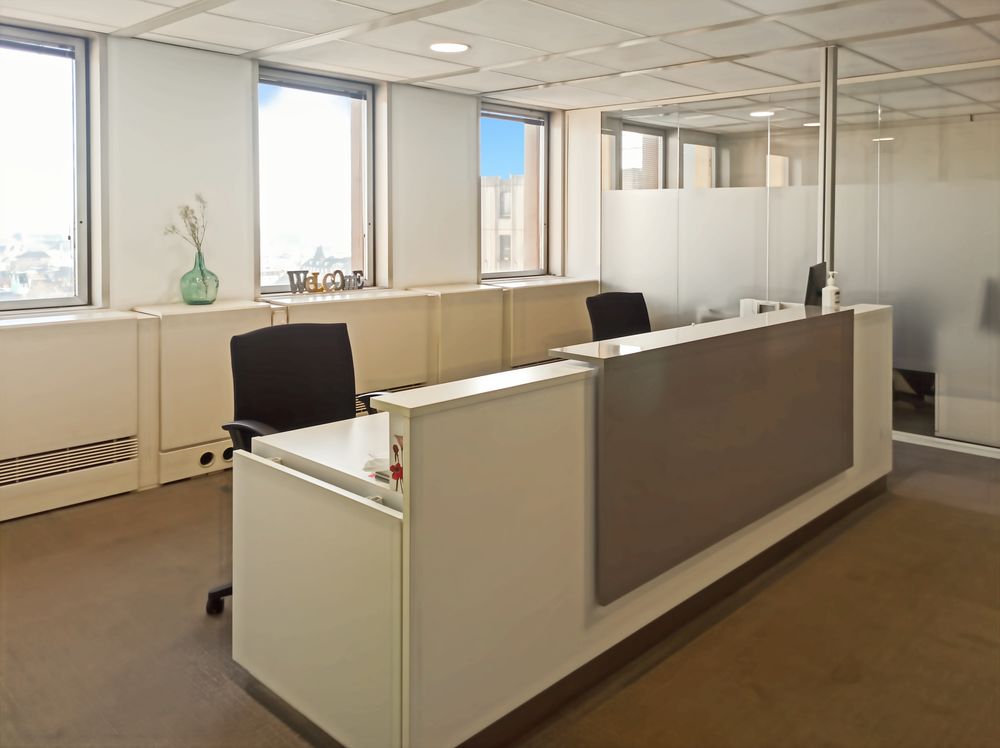  Basculez vers un espace de bureau ouvert prêt à l'emploi pour 15 personnes à Strasbourg Tour Europe Strasbourg