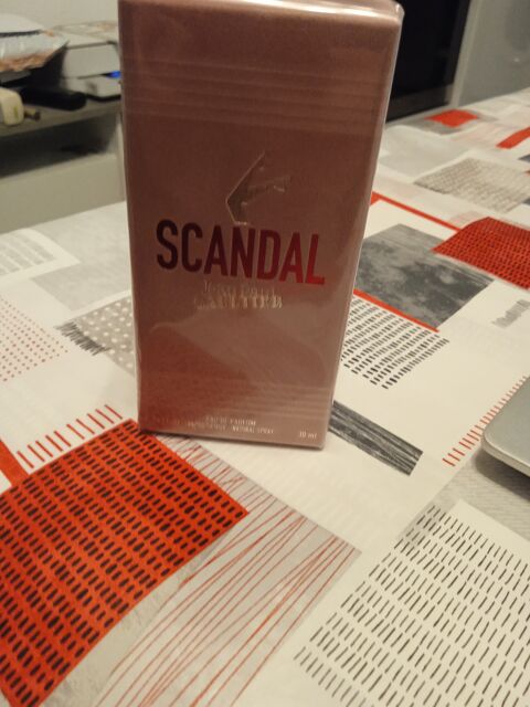 Eau de Parfum: 70 Le Me-sur-Seine (77)