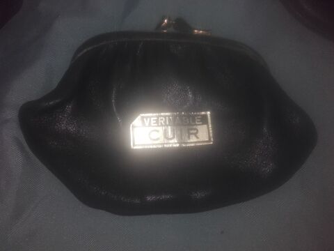ancien porte monnaie en cuir vritable 5 Chteaulin (29)