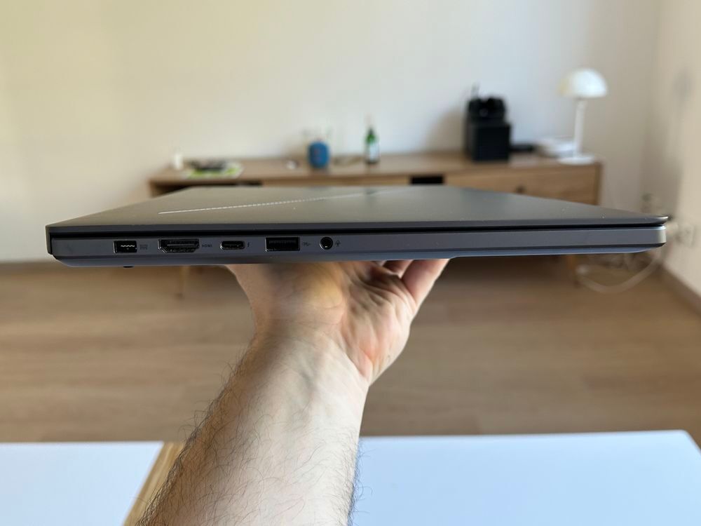 Ordinateur portable gaming ASUS ROG Zephyrus G16 2024 (4070) Matériel informatique