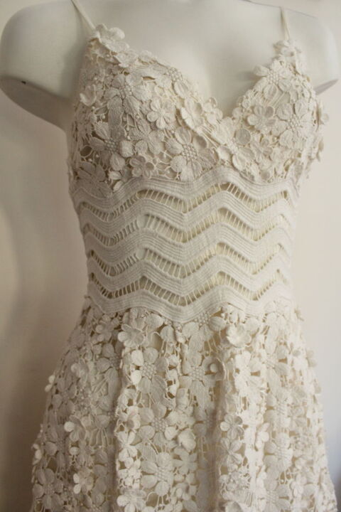 Robe guipure dentelle blanche SEA New York T.36/38 Fr 180 Issy-les-Moulineaux (92)
