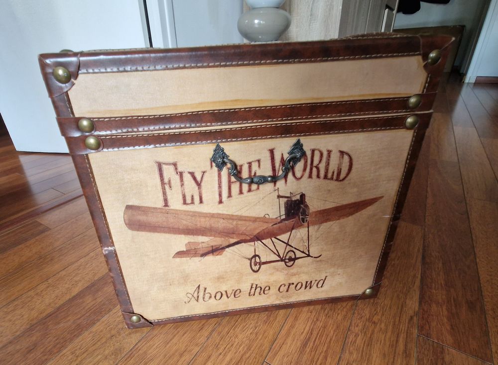 Malle coffre vintage aviation Fly The World ? 69 cm Meubles