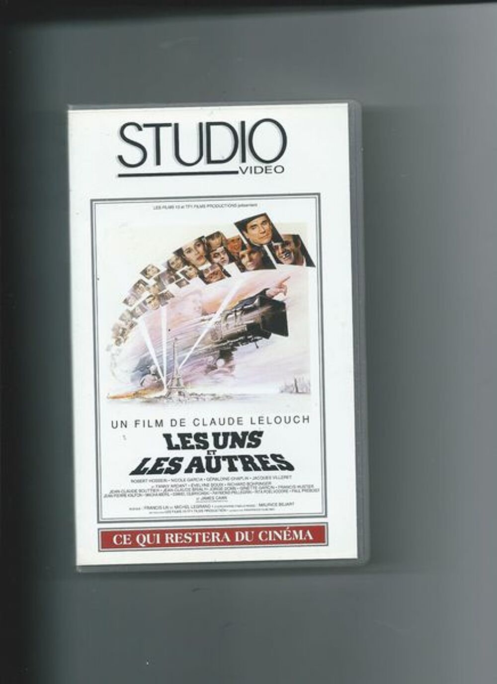 Casettes VHS " MONTANT - DEPARDIEU " Audio et hifi