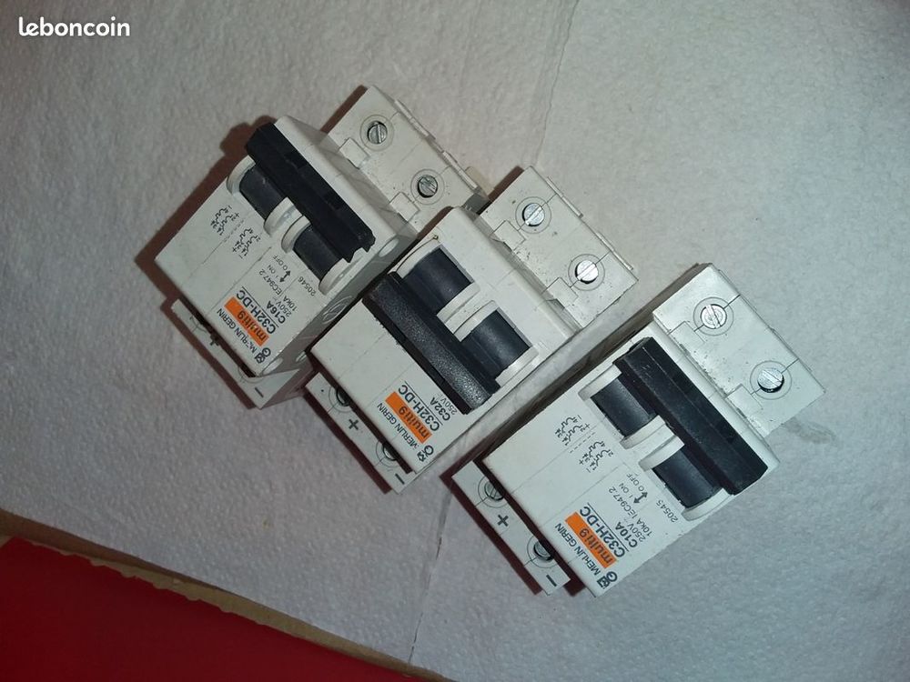 DISJONCTEUR M.G multi9 C32H DC
Bricolage