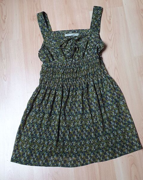 Robe verte avec petits motifs 7 Betton (35)