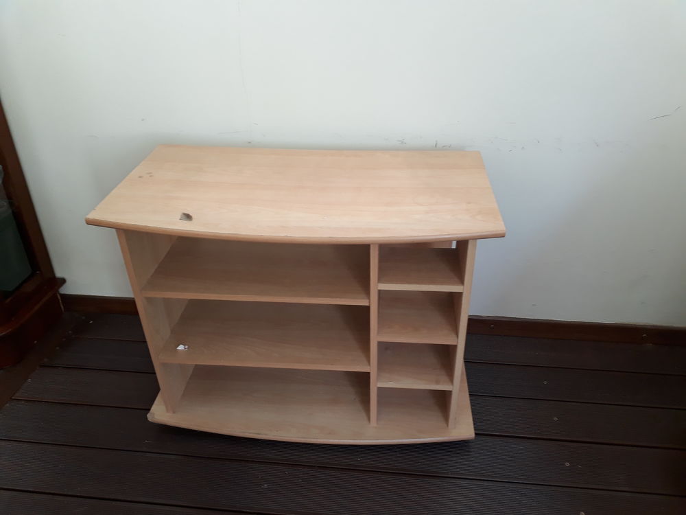A vendre cause double emploi Meubles