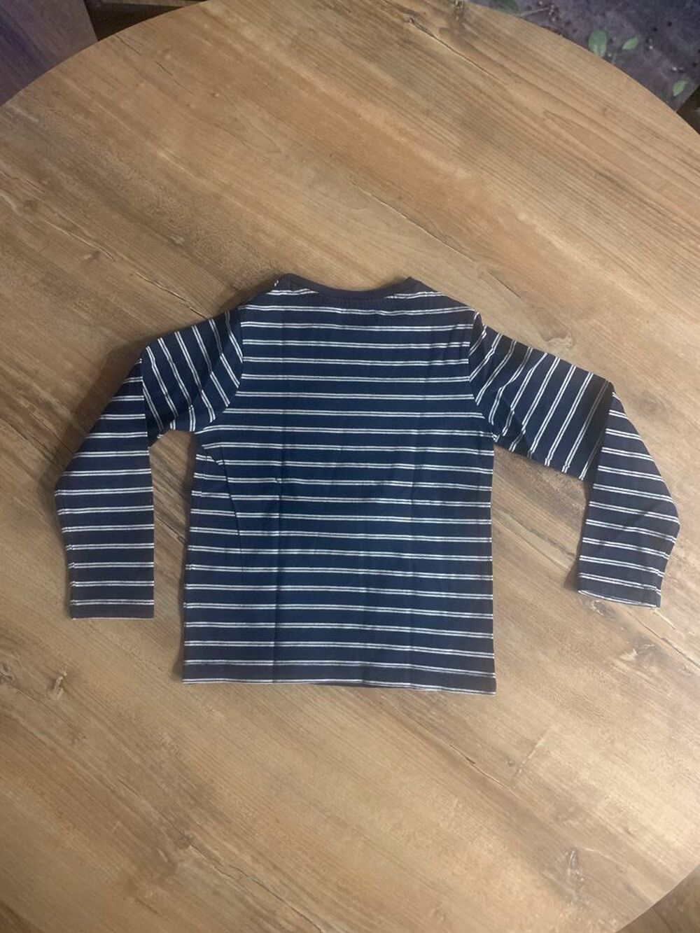 Tee shirt manches longues enfant gar&ccedil;on &acute;&acute; Okaidi &acute; V�tements enfants