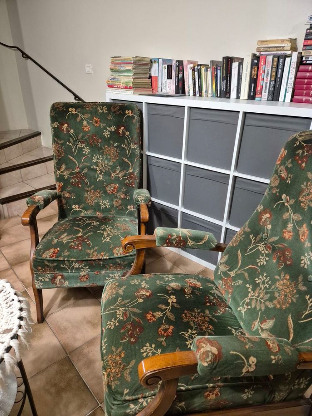 Lot 2 fauteuils relax manuels Meubles