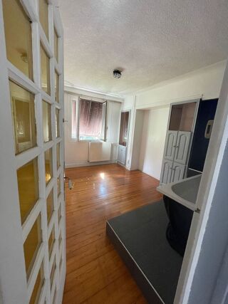  Immeuble à vendre 200 m²