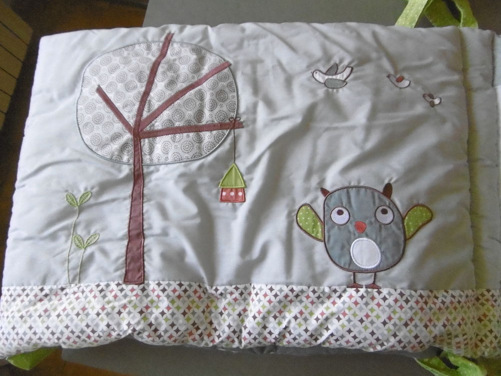 Tour de lit B&eacute;b&eacute; 9 cr&eacute;ation Chic et Chouette Puériculture