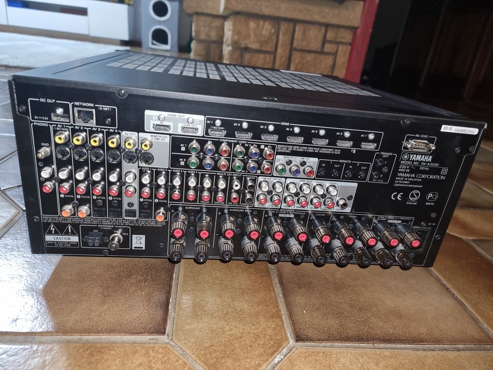 Amplificateur home cin&eacute;ma Yamaha Aventage RX-A3030... Audio et hifi