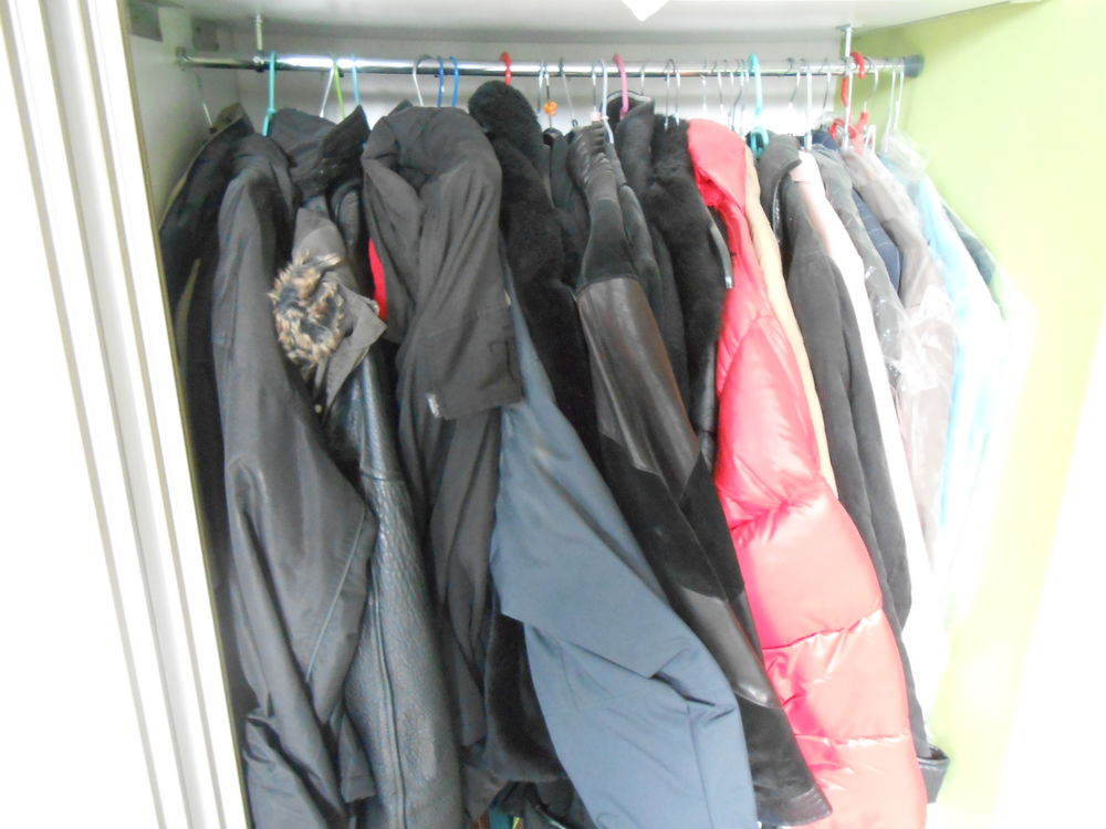 Lot de manteaux, blousons pour homme et femme Vêtements