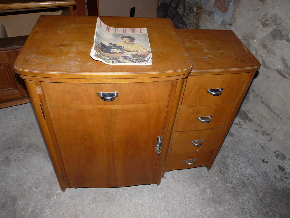 MACHINE A COUDRE Meubles