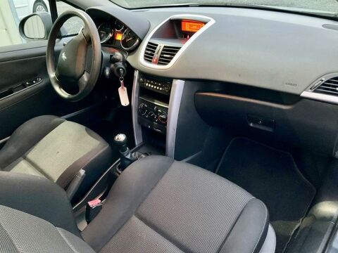 Peugeot 207 cc 1.6 HDI 110 CH version Féline