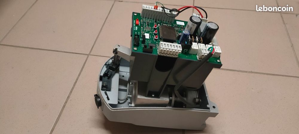Motorisation pour portail marque Sea Bricolage