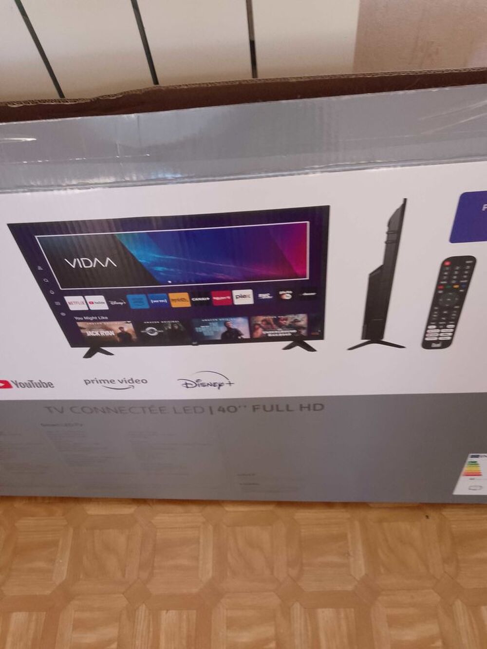 bonjour je une t&eacute;l&eacute;vision dual sous garantie jusqu'&agrave; l'ann&eacute;e 2026 et la t&eacute;l&eacute;commande fonctionne parfaitement tr&egrave;s bien Photos/Video/TV