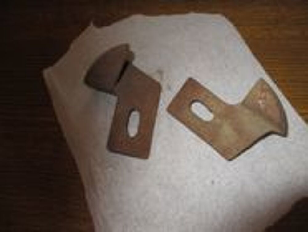 Deux guides porte de garage &agrave; celer en fer Bricolage