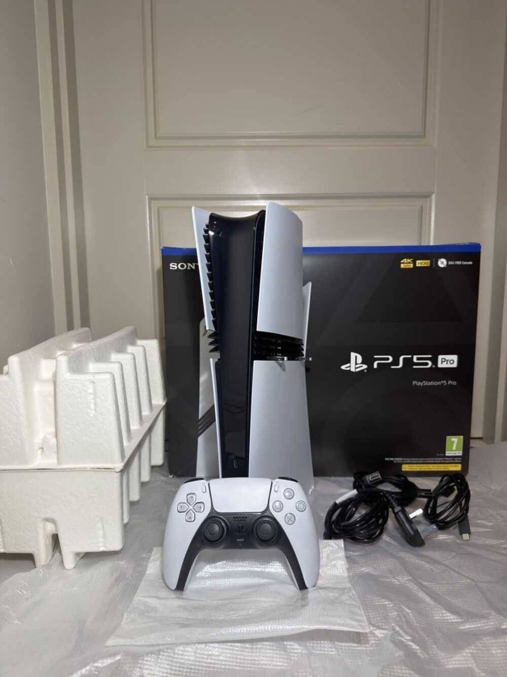 Console num&eacute;rique Sony Ps5 PlayStation 5 Pro 2 To Consoles et jeux vidéos