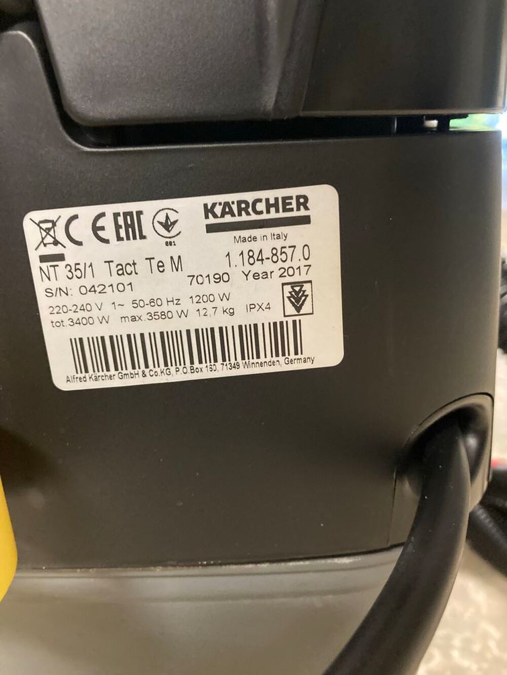 Aspirateur eau et poussi&egrave;re karcher. Bricolage