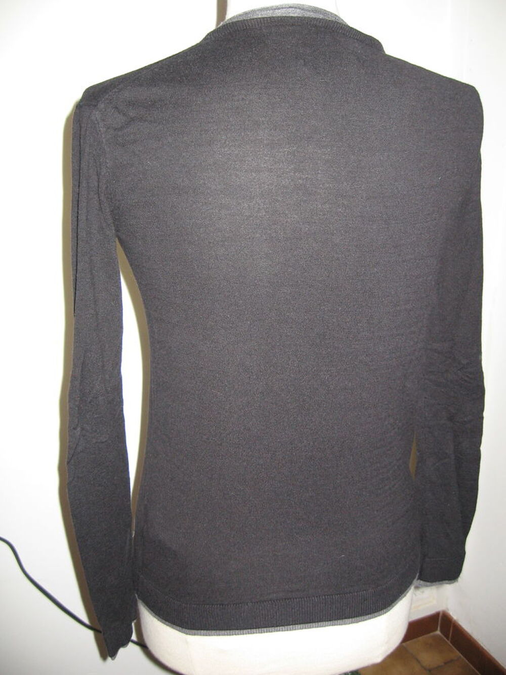 Pull l&eacute;ger Eleven Paris Vêtements