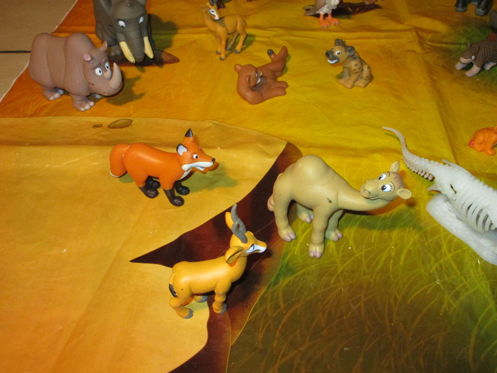 TAPIS DECOR D ANIMAUX Jeux / jouets