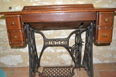 machine à coudre singer ;très bel objet décoration Rives (47)