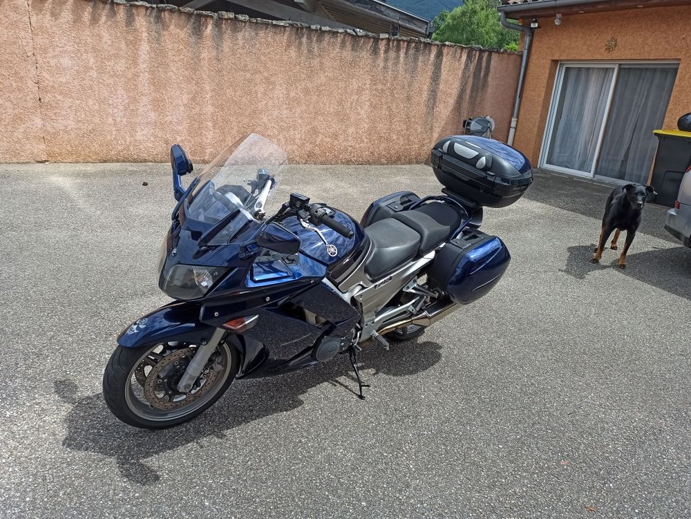 YAMAHA 2006 occasion 38390 Montalieu-Vercieu