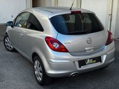 Corsa 1.4 - 100 ch Twinport Color Edition 2011 occasion 77340 Pontault-Combault