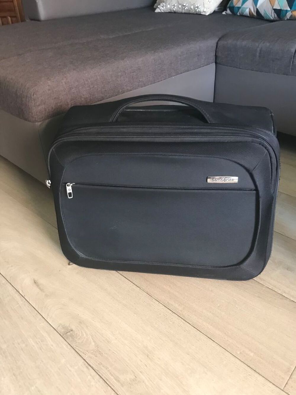 SAMSONITE MALLETTE AVEC ROULETTE ETAT NEUF Maroquinerie