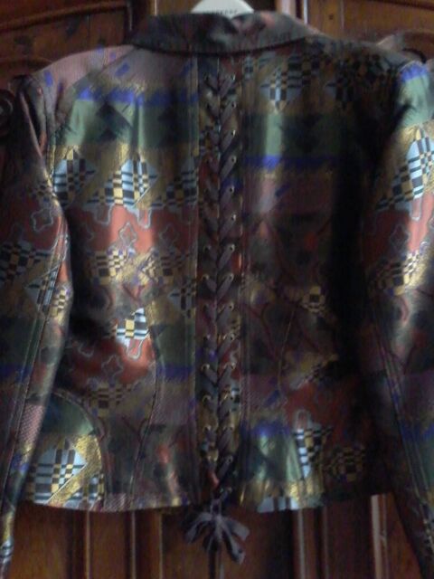 Veste Vintage Christian Lacroix Bazar 150 Le Puy-en-Velay (43)