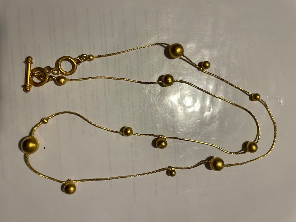 Collier dor&eacute; boules incrust&eacute;es sur chaines Bijoux et montres