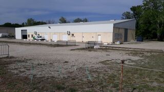  Propri�t�/ch�teau � vendre 2/3 pi�ces 700 m�